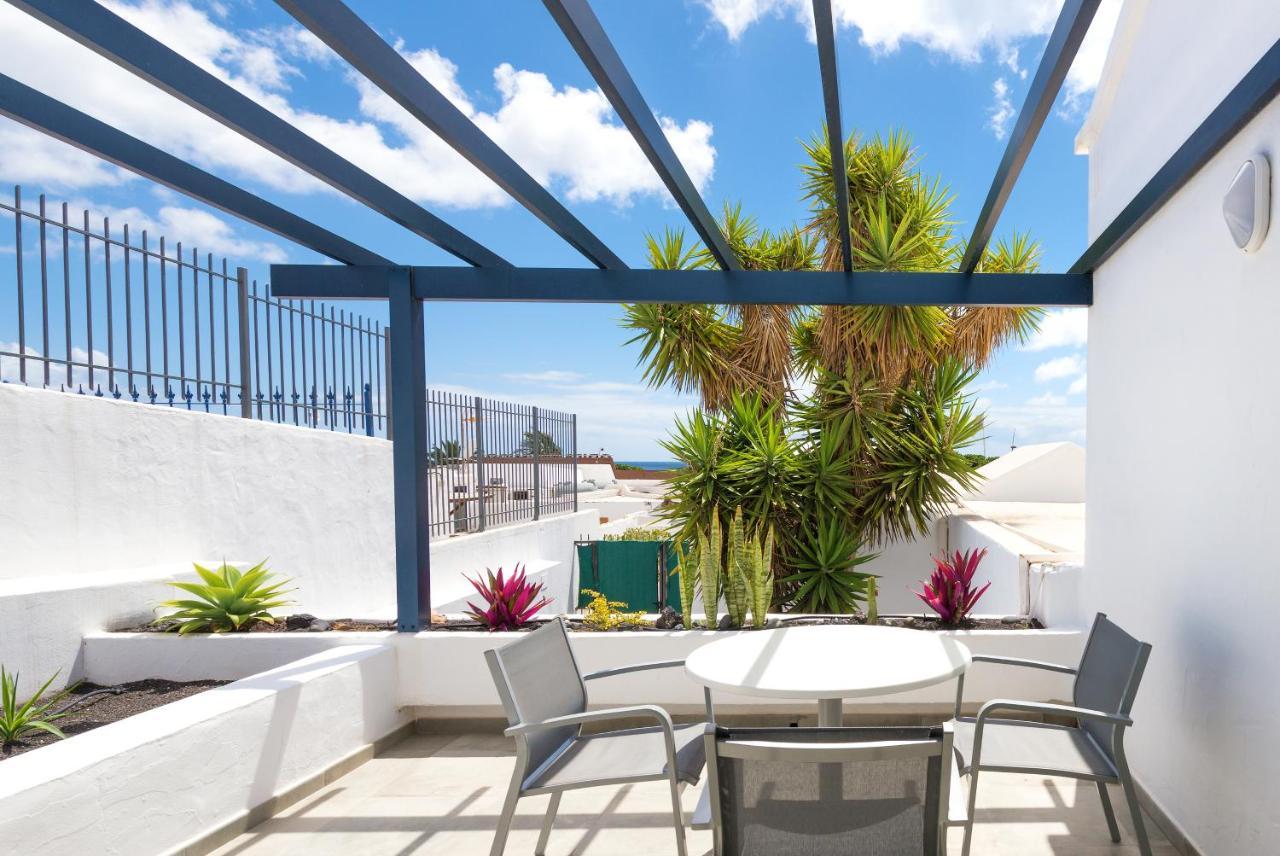 Apartamentos Playamar Puerto del Carmen  Exteriör bild