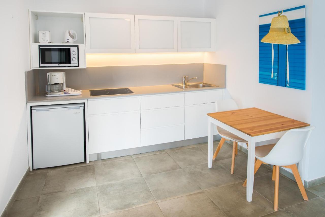 Apartamentos Playamar Puerto del Carmen  Exteriör bild